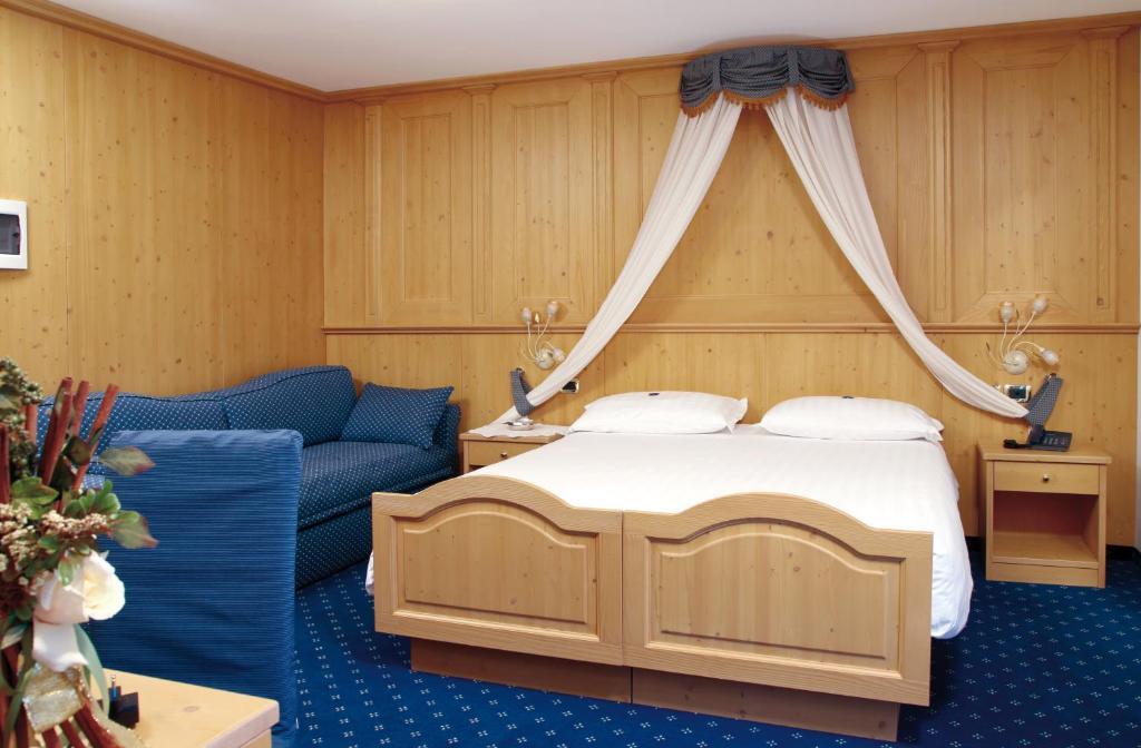 Hotel Gran Vacanze Rooms & Apartments ดิมาโร ภายนอก รูปภาพ